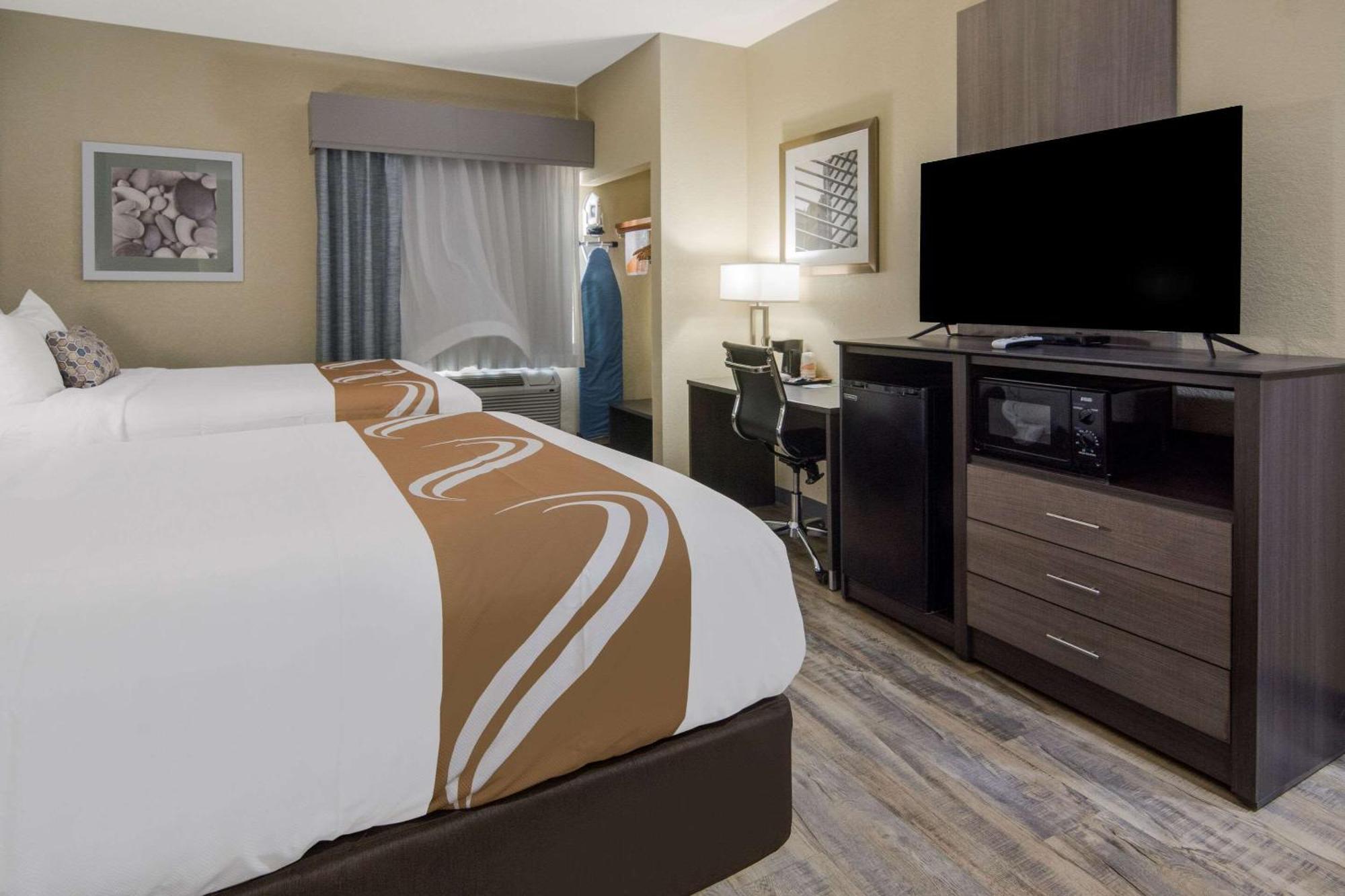 Quality Inn & Suites Roanoke - Fort Worth North Eksteriør billede